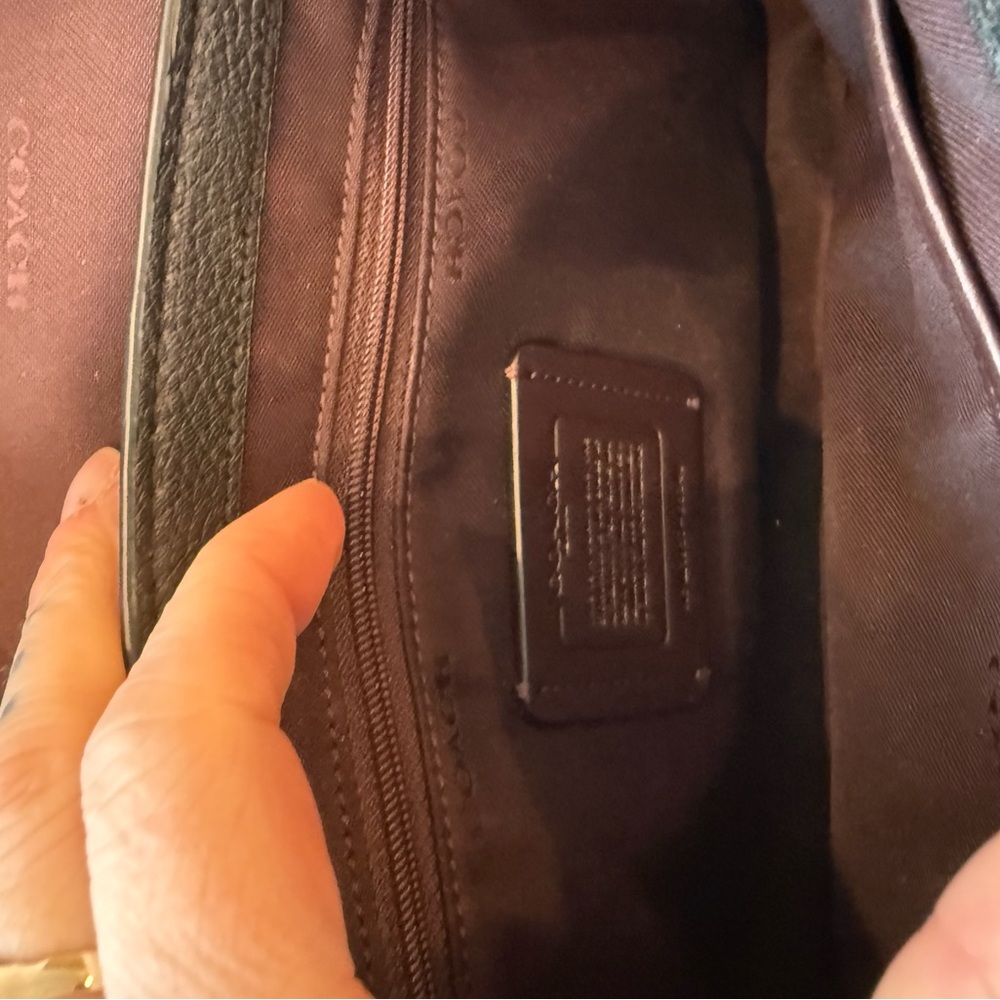 Coach Cassie Pebbled Black Leather *Excellent Condition/Priced to Sell - Picture 6 of 7
